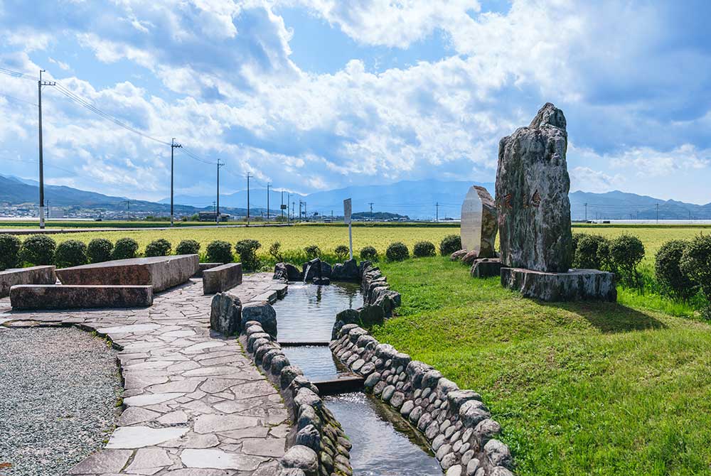 加茂川左岸うちぬき公園